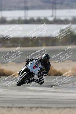 media/Nov-16-2025-Race Pace (Sun) [[8c5fa54630]]/Non Verified Riders (1st 20 Minutes)/1-Turn 14 (10am)/